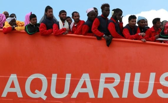 L'Aquarius avec ses 58 migrant à bord