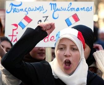 Le voile de toutes les discordes en France – INFOSPLUS