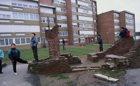 Aux Marchands de sable Socialistes et aux Tontons Flingueurs menteurs de droite