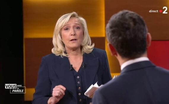 Marine Le Pen a été dans la mesure et la retenue face au ministre Gérald Darmanin