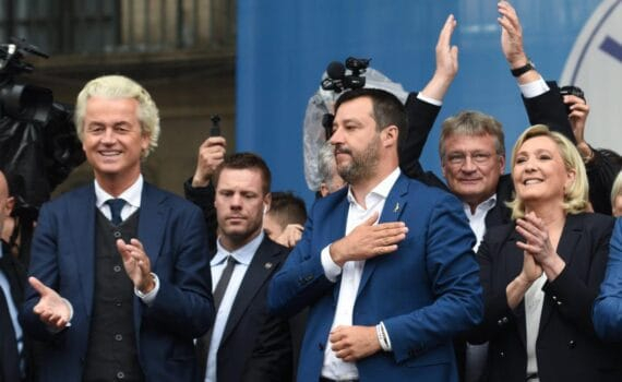 Extrême-droite : allons-nous tous rester longtemps les bras croisés sans réagir ?