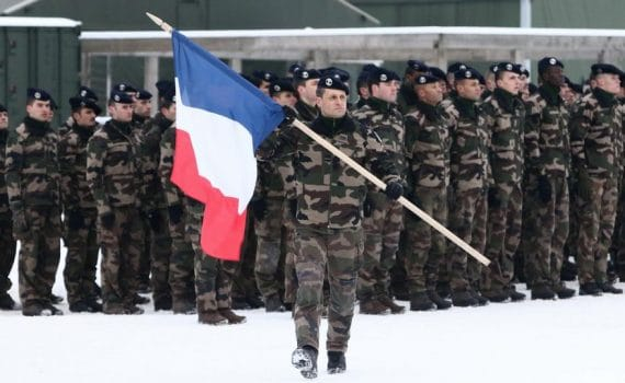 Des généraux de l’armée à la retraite rejoignent les rangs de l’extrême droite française