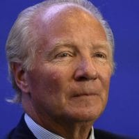 Restaurants clandestins : Brice Hortefeux reconnaît sa présence mais plaide la bonne foi Restaurants clandestins : Brice Hortefeux reconnaît sa présence mais plaide la bonne foi