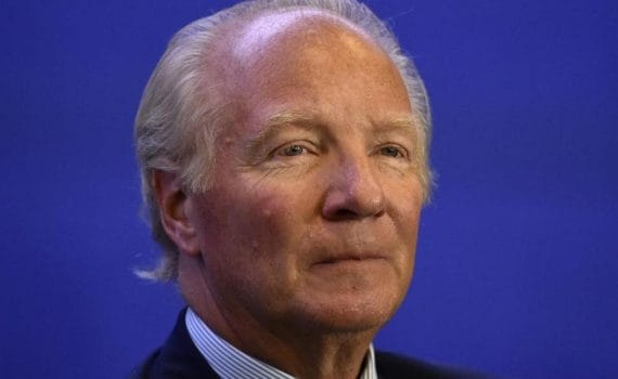 Restaurants clandestins : Brice Hortefeux reconnaît sa présence mais plaide la bonne foi