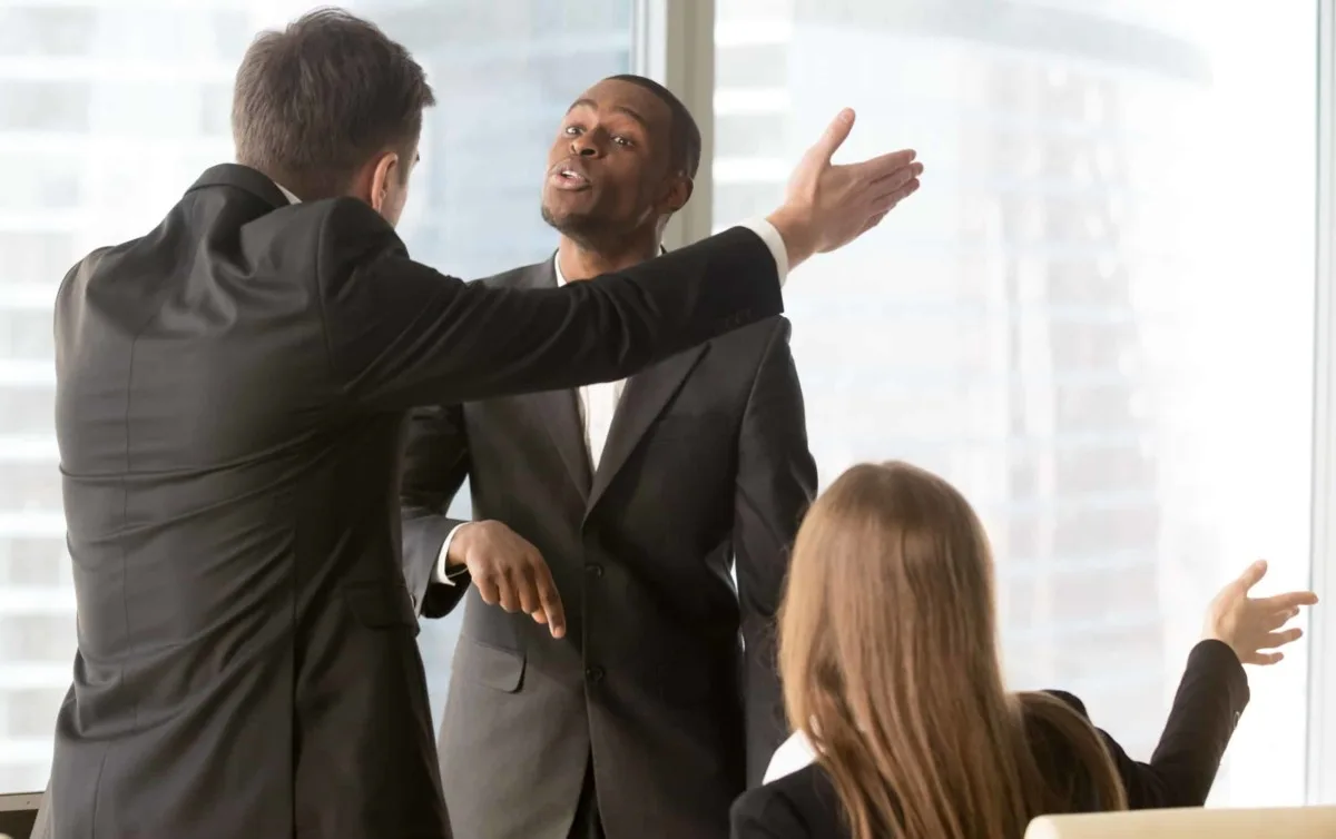 Discrimination et racisme sont des fléaux dans la société française Discrimination et racisme sont des fléaux dans la société française