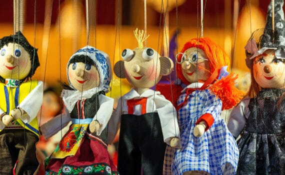 Cupide et Hâbleur scellent un diabolique pacte de pouvoir