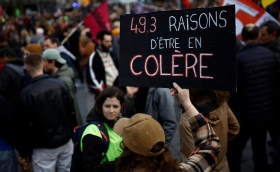 Réforme des retraites : l'arme fatale très contestée