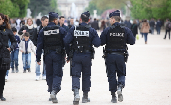 La police nationale prend en otages les Institutions françaises
