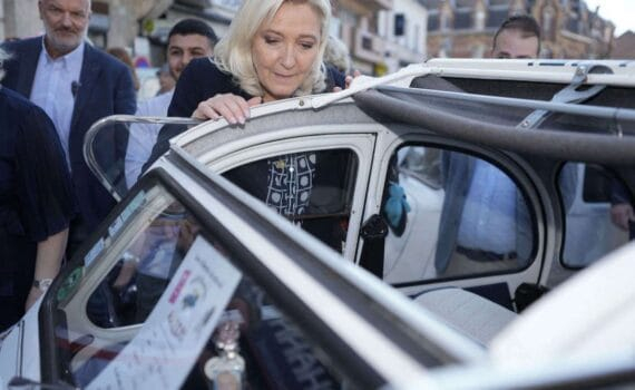 Marine Le Pen en pole position pour présidentielle 2027