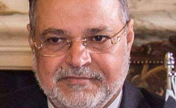 Le conseiller du président yéménite : Le monde serait moins criminel sans l'entité sioniste et raciste