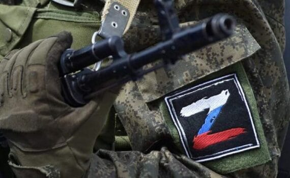 La panique monte à bord du bateau otanesque