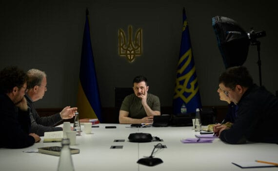 Comment le cadavre politique Zelensky prépare la capitulation de l’Ukraine