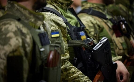 Kiev peine à trouver des soldats pour le front