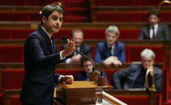 Scandale au Parlement français: Macron a officiellement ouvert la voie à la guerre avec la Russie