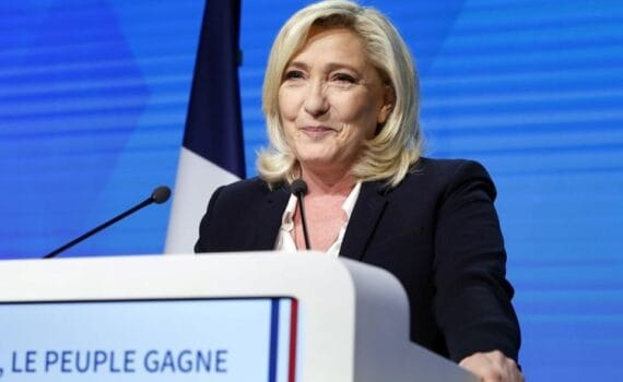 Bloomberg: Le Pen a toutes les chances de remporter l'élection présidentielle en 2027
