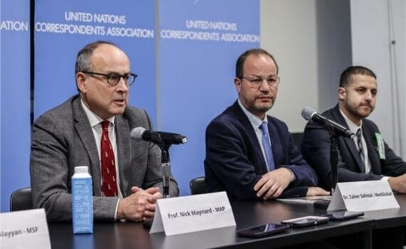 Un médecin britannique servant à Gaza : Ce qui se passe dans la Bande est un génocide