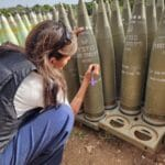 L’Amérique a toujours aimé Israël… Nikki Haley signe des missiles pour l’armée d’occupation L’Amérique a toujours aimé Israël… Nikki Haley signe des missiles pour l’armée d’occupation
