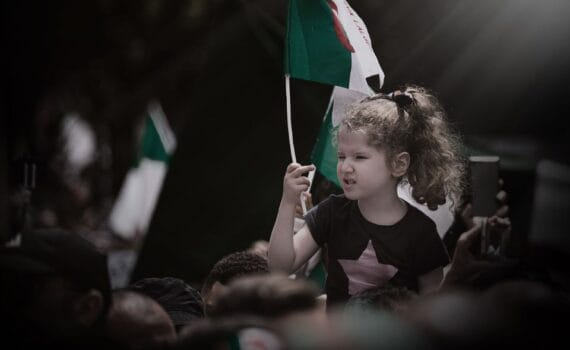 Colonisation : France et Algérie ont une histoire passée qui doit servir à construire un futur commun