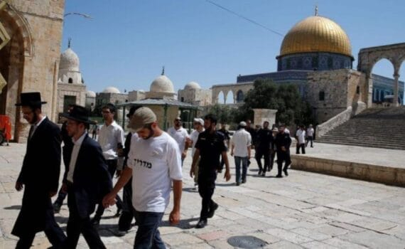 Des groupes extrémistes du temple se préparent à prendre d’assaut Al-Aqsa mardi