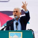 Sinwar est le successeur du martyre Ismail Haniyeh à la tête du Hamas Sinwar est le successeur du martyre Ismail Haniyeh à la tête du Hamas