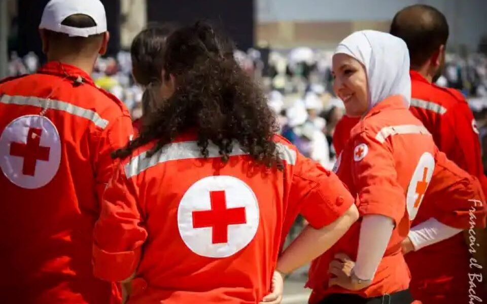 Au Liban, les équipes de secours estiment être délibérément visées par l'armée israélienne : « Nous sommes devenus des cibles. »