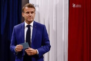 Démission d'Emmanuel Macron : mythe ou réalité des implications d'une telle situation éventuelle ?