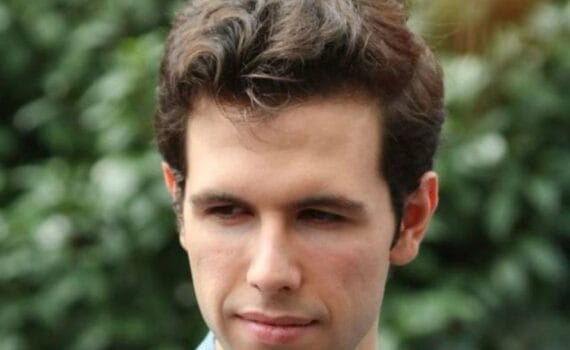 Hafez Bashar al-Assad, fils de Bashar al-Assad, s’exprime sur leur départ précipité pour Moscou