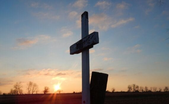 Les origines gréco-romaines de la Trinité ayant détourné la religion chrétienne