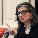 Francesca Albanese : la rapporteuse spéciale de l’ONU sur les territoires palestiniens répond au CRIF et aux députés français qui voulaient son éviction Francesca Albanese : la rapporteuse spéciale de l’ONU sur les territoires palestiniens répond au CRIF et aux députés français qui voulaient son éviction