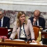 Sanctionnée pour une minute de silence au pays de la déclaration des Droits de l’homme Sanctionnée pour une minute de silence au pays de la déclaration des Droits de l’homme