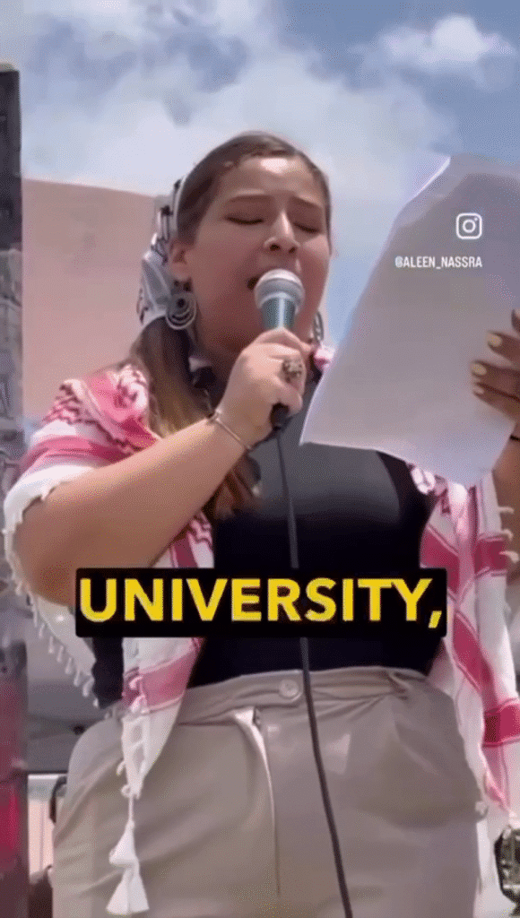 Une étudiante militante palestinienne délivre un message puissant dans son discours