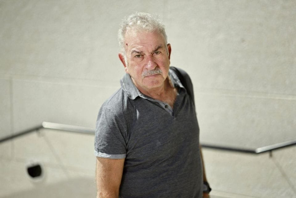 Avi Mograbi, cinéaste israélien : « Le génocide des Palestiniens dure depuis 77 ans. »