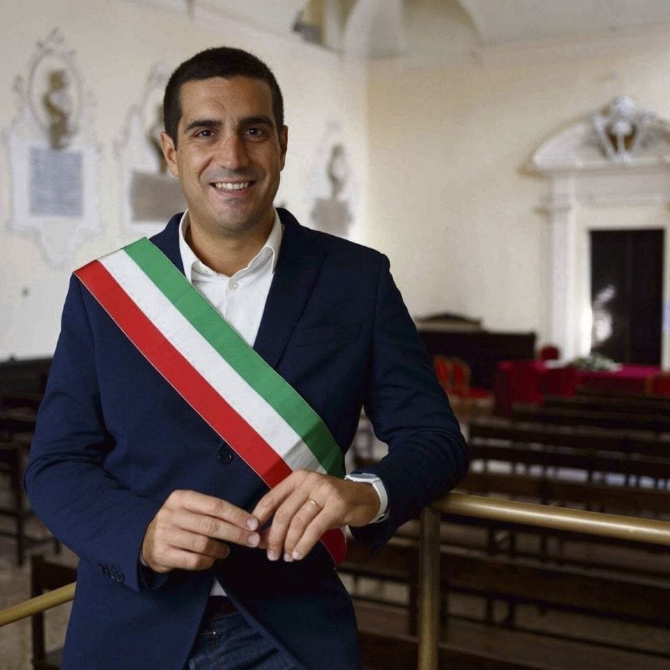 Michele de Pascale, le président de la région italienne Émilie-Romagne rompt les relations institutionnelles avec Israël
