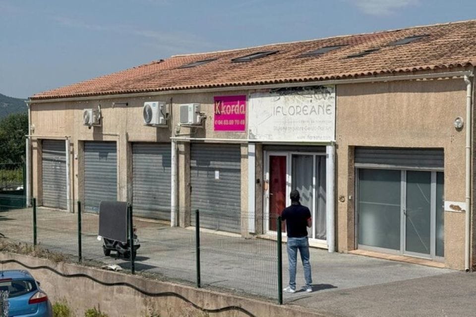 Hommage à Hichem Miraoui : victime d'un crime raciste ignoble à Puget-sur-Argens