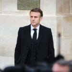 Emmanuel Macron se doit de partir dans l'intérêt de la France Emmanuel Macron se doit de partir dans l'intérêt de la France
