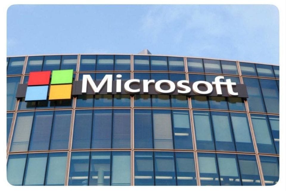 Microsoft licencie 4 employés, accusés d’avoir dénoncé la complicité du géant de la tech dans le génocide à Gaza