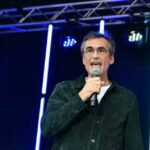 Malgré ses commentaires sur Gaza, Raphaël Enthoven a finalement reçu une invitation à Besançon Malgré ses commentaires sur Gaza, Raphaël Enthoven a finalement reçu une invitation à Besançon