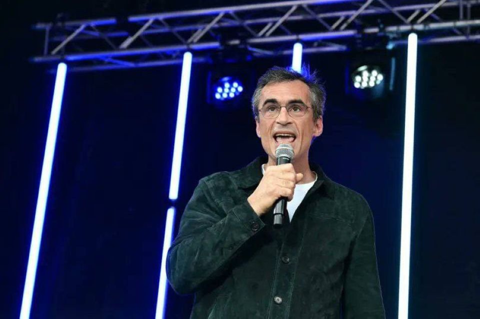 Malgré ses commentaires sur Gaza, Raphaël Enthoven a finalement reçu une invitation à Besançon