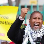 Mandla Mandela revient à Johannesburg après avoir été détenu et expulsé par les autorités israéliennes Mandla Mandela revient à Johannesburg après avoir été détenu et expulsé par les autorités israéliennes