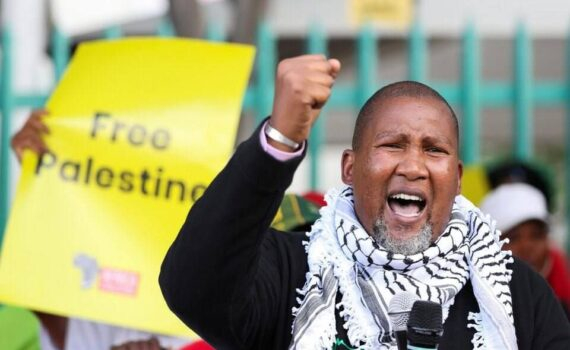 Mandla Mandela revient à Johannesburg après avoir été détenu et expulsé par les autorités israéliennes