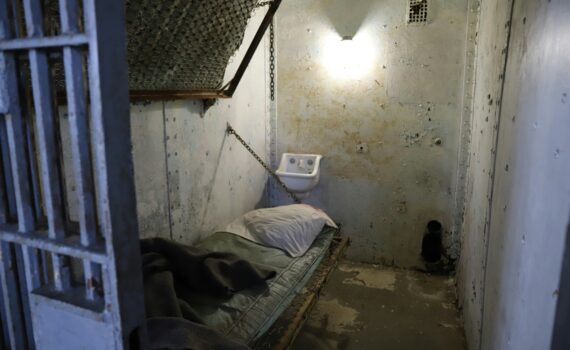 La barbarie et l’inhumanité au service des prisonniers et otages palestiniens : témoignages de souffrance et de résilience