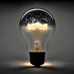 Le duel intellectuel entre Averroès et Thomas d'Aquin : foi et raison en confrontation Le duel intellectuel entre Averroès et Thomas d'Aquin : foi et raison en confrontation