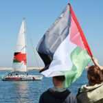 Un journaliste italien (Alessandro Mantovani) raconte qu'il a été déshabillé, attaché et frappé après que les forces israéliennes ont attaqué la flottille d'aide à Gaza Un journaliste italien (Alessandro Mantovani) raconte qu'il a été déshabillé, attaché et frappé après que les forces israéliennes ont attaqué la flottille d'aide à Gaza